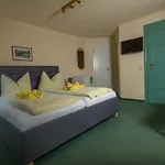 Immergrün Konukevi Kurort Jonsdorf