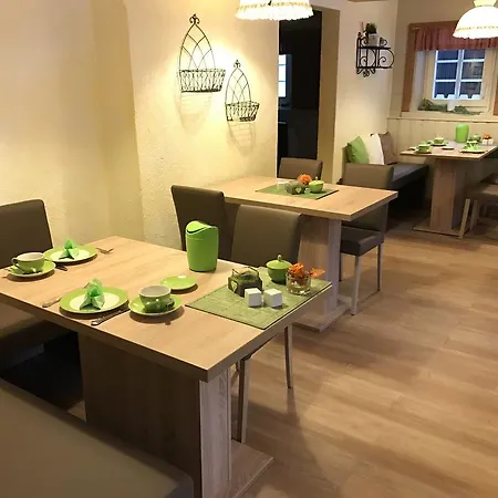 Гостевой дом Immergruen Курорт Йонсдорф